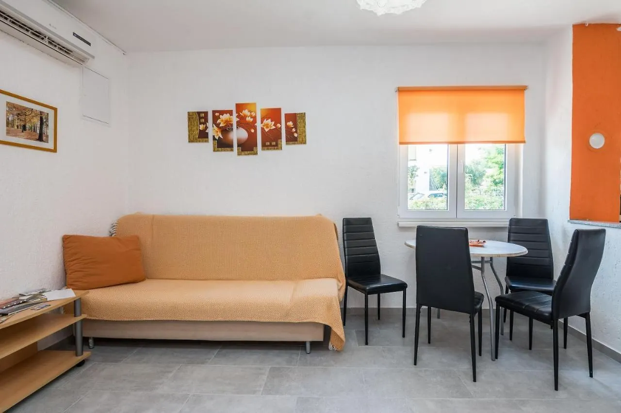 Apartment Emina Nin